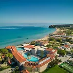 Zakynthos 4* 蒂锡利维