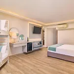 Zakynthos 4* 蒂锡利维